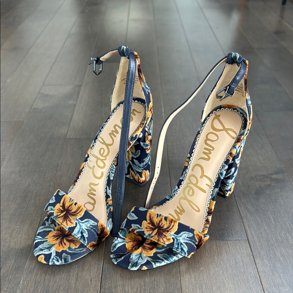 Sam Edelman Blue and Yellow Heels Elegant Stilettos